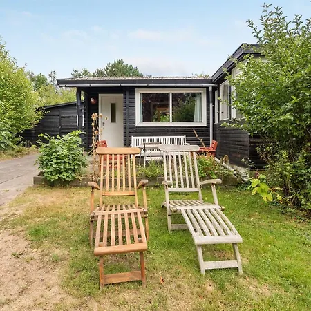 Meeno - 200m From The Sea By Interhome