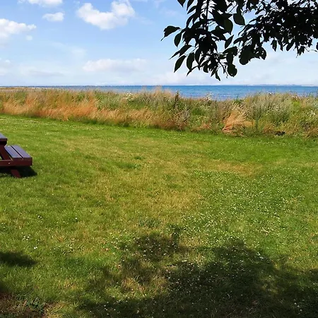Semesterbostad Meeno - 200m From The Sea By Interhome